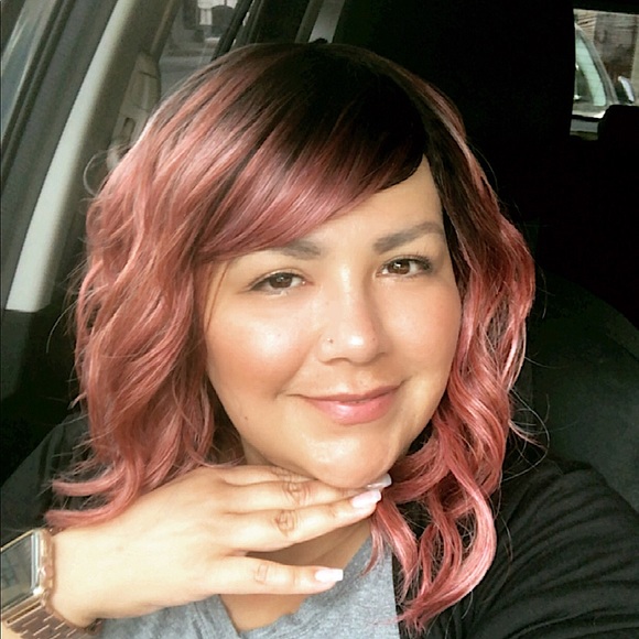 Meet your Posher, Lupe - Picture 1 of 1